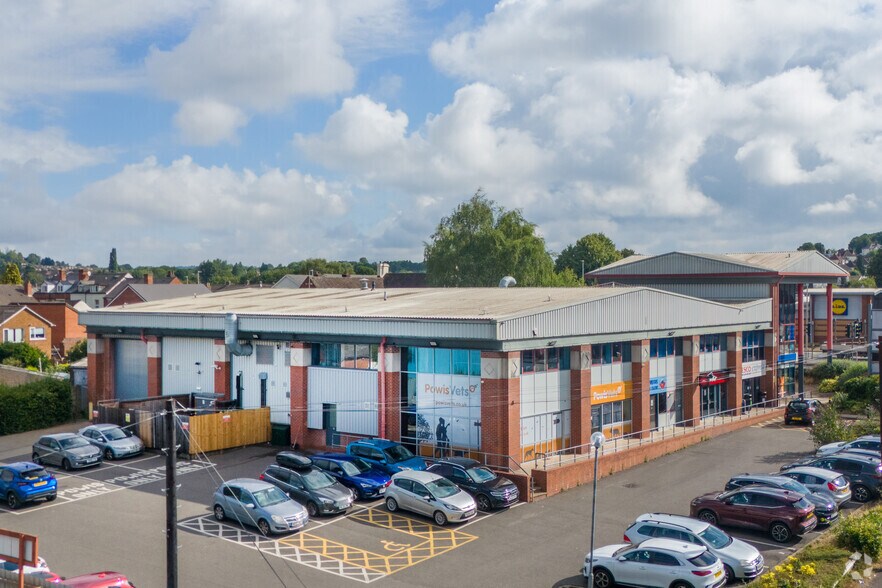 Platts Rd, Stourbridge à vendre - Photo de l’immeuble – Image 1 sur 2