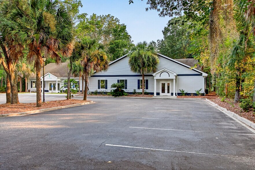 1930 Charlie Hall Blvd, Charleston, SC à louer - Photo de l’immeuble – Image 3 sur 52