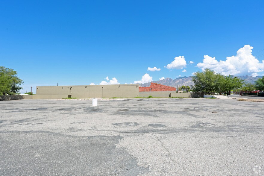 3635 E Fort Lowell Rd, Tucson, AZ à vendre - Photo de l’immeuble – Image 2 sur 15
