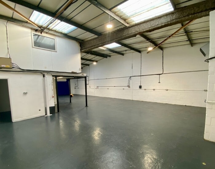 Ramridge Rd, Luton, BDF LU2 0TN - Lot 5 -  - Photo intérieure - Image 1 of 5