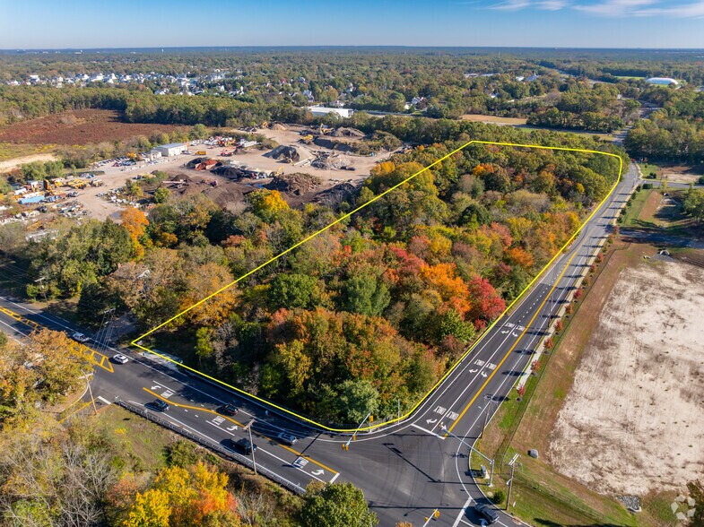 1471 W Whitty Rd, Toms River, NJ à vendre - Photo de l’immeuble – Image 1 sur 25