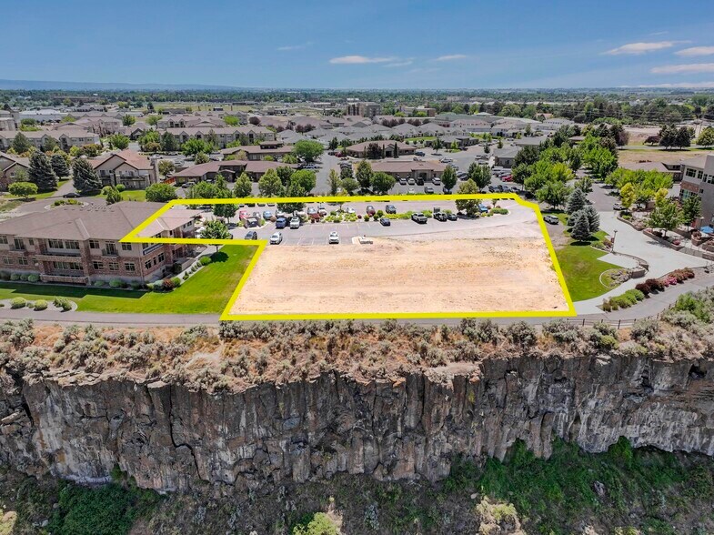 201 River Vista Pl, Twin Falls, ID à vendre - Photo de l’immeuble – Image 1 sur 33