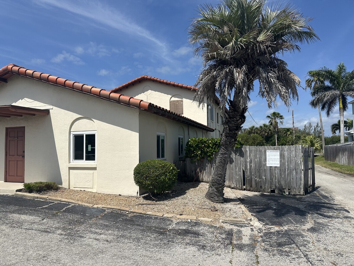 465 Minutemen Cswy, Cocoa Beach, FL 32931 - Lot 465 -  - Photo intérieure - Image 2 of 12
