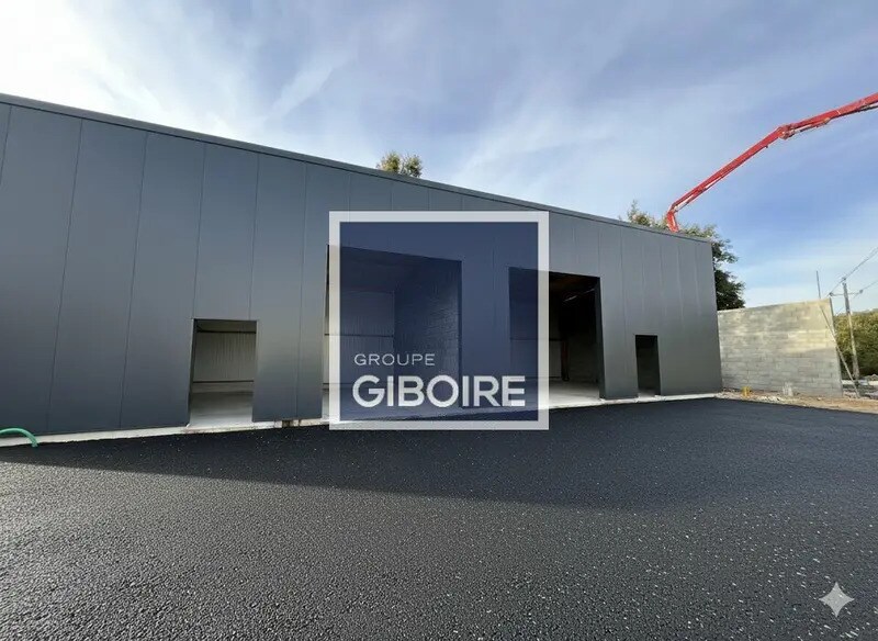 Industriel/Logistique dans Saint-Gilles à louer - Photo de l’immeuble – Image 2 sur 6