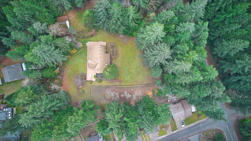 8078 Old Military Rd NE, Bremerton, WA à vendre - Photo de l’immeuble – Image 2 sur 21