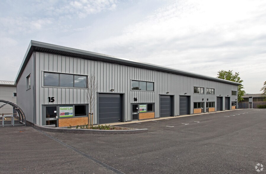 Kembrey St, Swindon à louer - Photo de l’immeuble – Image 3 sur 5