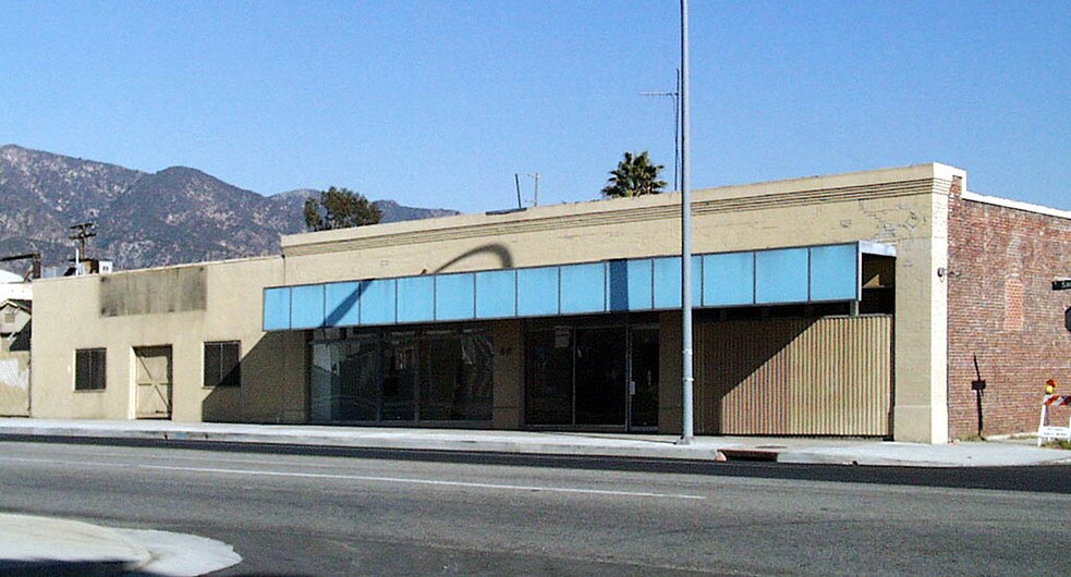 60 N San Gabriel Blvd, Pasadena, CA à vendre - Photo de l’immeuble – Image 2 sur 5