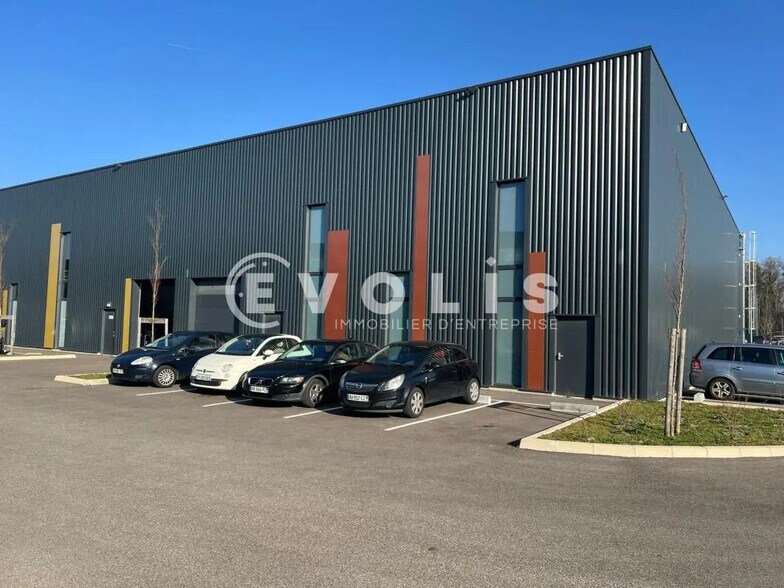 40 Rue Montgolfier, Villefontaine à louer - Photo de l’immeuble – Image 3 sur 8