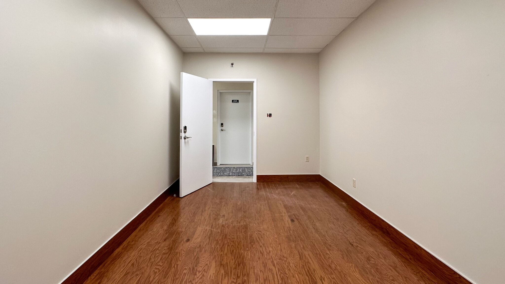 210 Pomeroy Ave, Meriden, CT à louer Photo intérieure– Image 1 sur 11