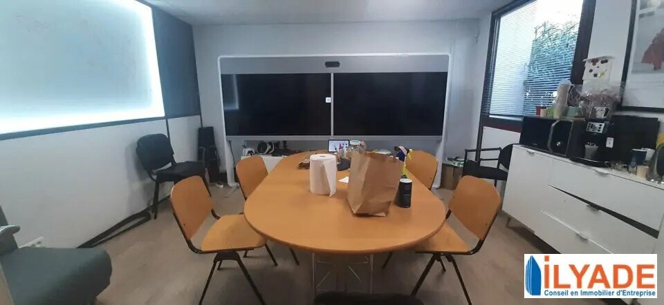 645 Rue Mayor De Montricher, Aix-en-Provence à vendre - Photo intérieure – Image 3 sur 4