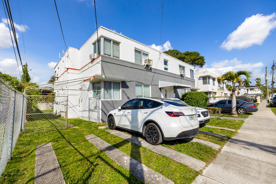 539 NE 82nd Ter, Miami, FL à vendre - Photo de l’immeuble – Image 3 sur 20