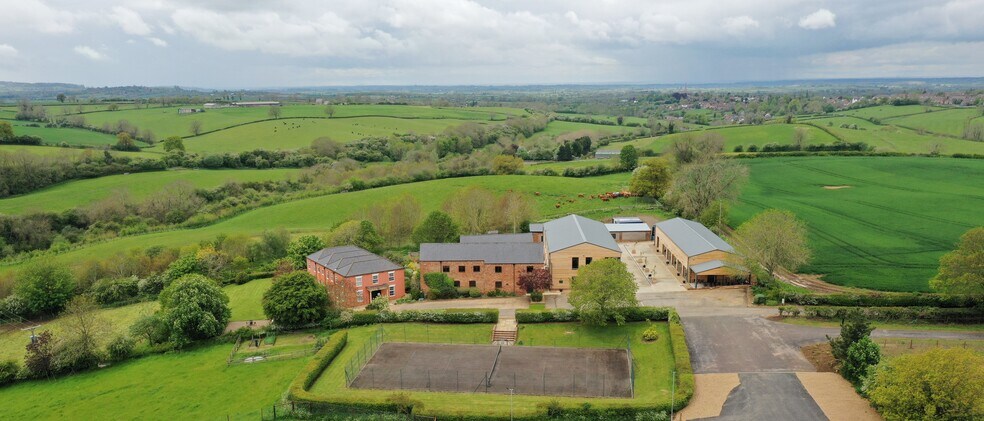 Welton Rd, Daventry à louer - Aérien – Image 1 sur 19