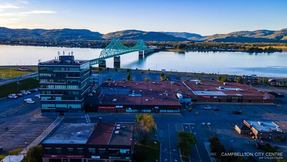 157 Water St, Campbellton, NB à louer - Photo de l’immeuble – Image 3 sur 9