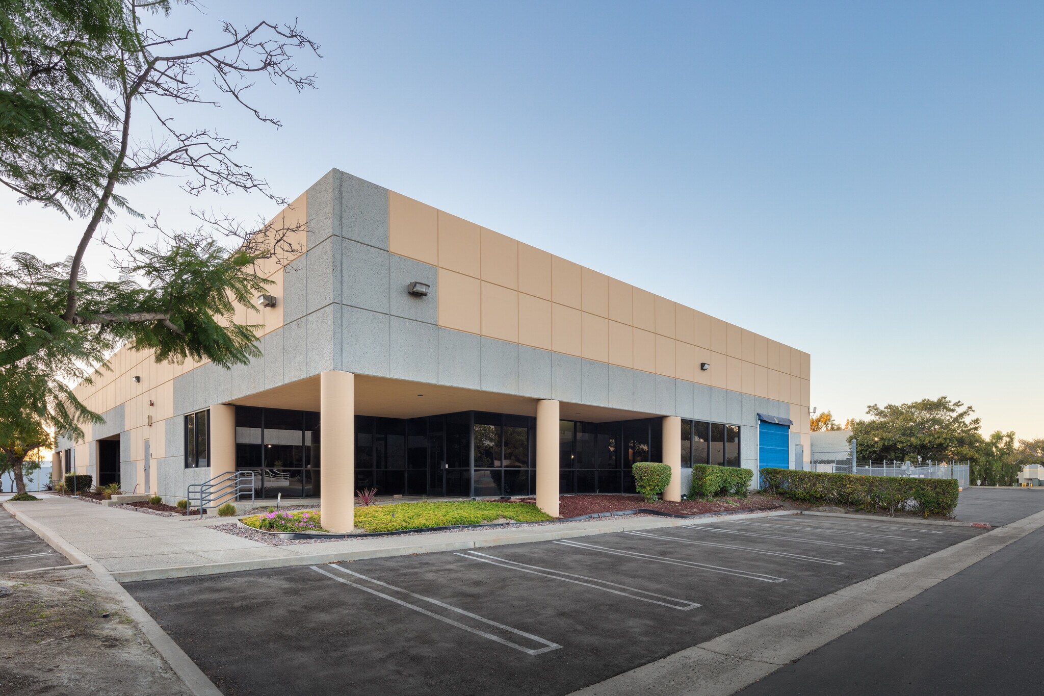 2630 Business Park Dr, Vista, CA à vendre Photo principale– Image 1 sur 25