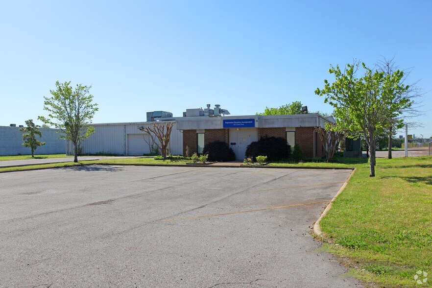 2215 Mock Rd, Huntsville, AL à vendre - Photo de l’immeuble – Image 3 sur 6