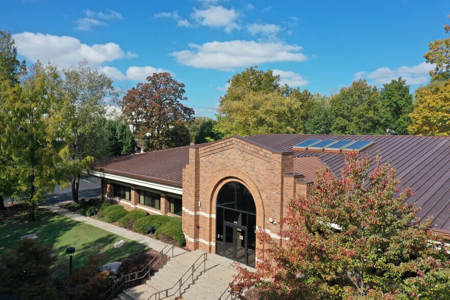 3801 E Sunshine St, Springfield, MO à vendre - Photo de l’immeuble – Image 1 sur 28