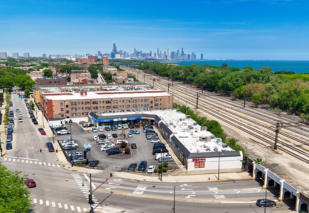 1400 E 47th St, Chicago, IL à vendre Photo de l’immeuble– Image 1 sur 9