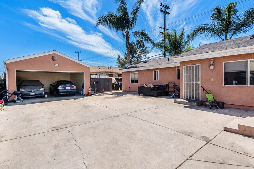 660 W 94th St, Los Angeles, CA à vendre - Photo de l’immeuble – Image 2 sur 14