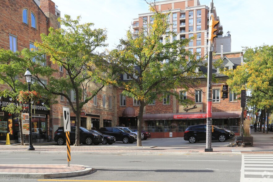 106 Front St E, Toronto, ON à louer - Photo de l’immeuble – Image 2 sur 4