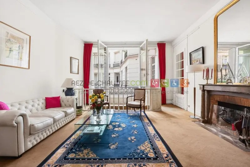 Immeuble residentiel dans Paris à vendre - Photo de l’immeuble – Image 2 sur 11