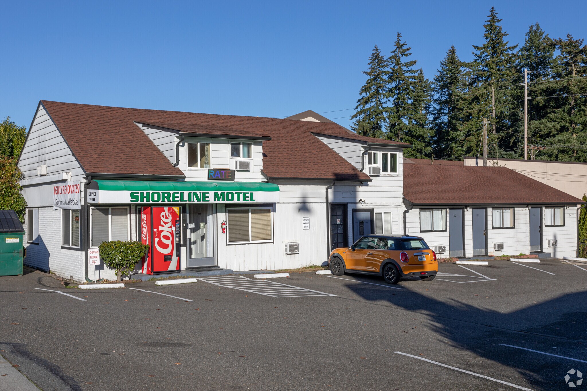 16526 Aurora Ave N, Shoreline, WA à vendre Photo principale– Image 1 sur 5