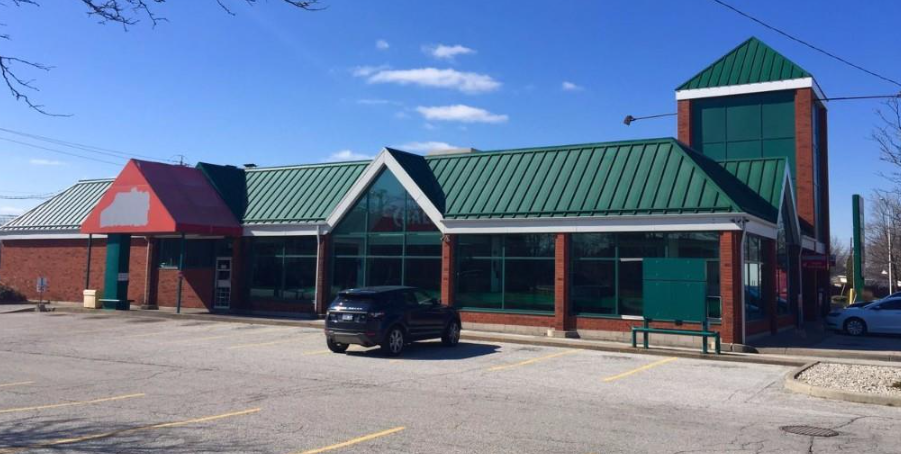 1690 Huron Church Rd, Windsor, ON à louer Photo principale– Image 1 sur 2