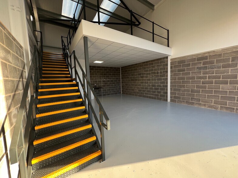 Unit 17 Terminus Rd, Chichester à louer - Photo intérieure – Image 3 sur 8