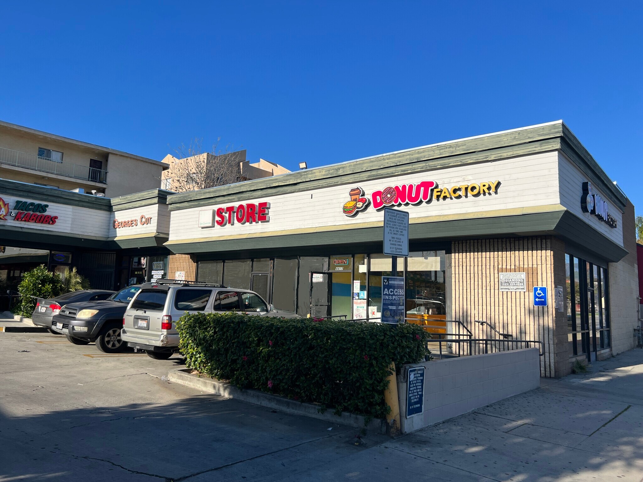 4401-4417 Eagle Rock Blvd, Los Angeles, CA à louer Photo de l’immeuble– Image 1 sur 9