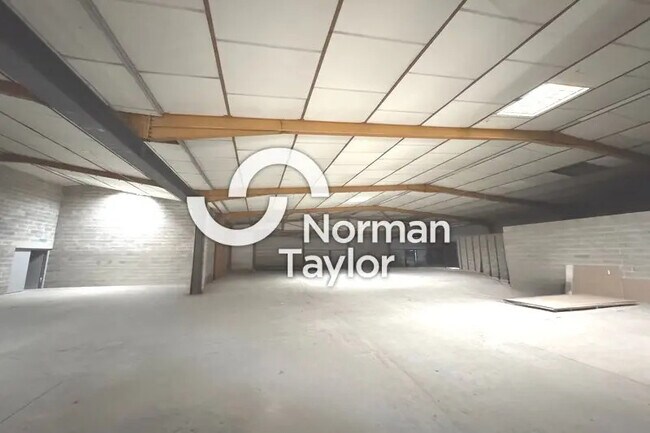 Plus de détails pour Local commercial à louer