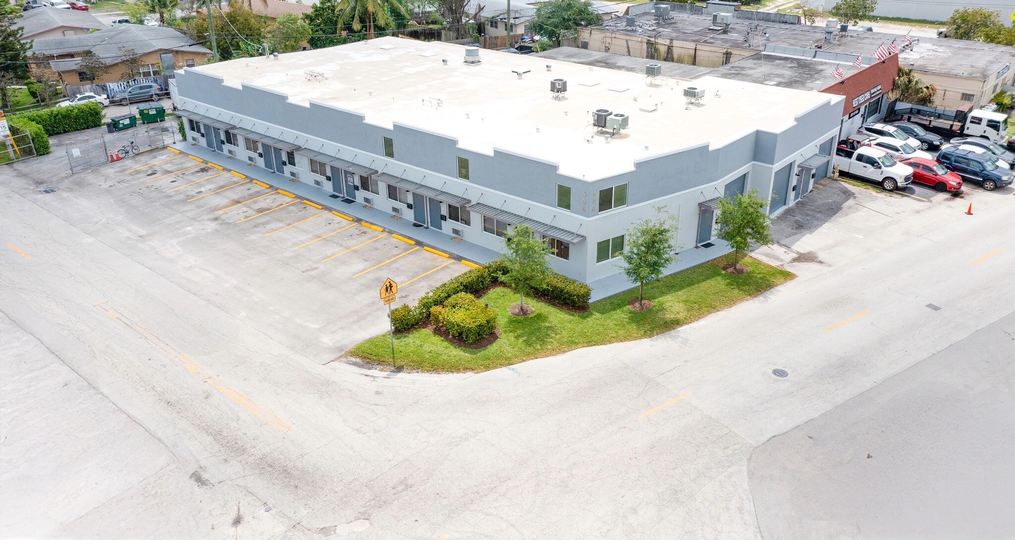 500 NE 25th St, Pompano Beach, FL à louer Photo de l’immeuble– Image 1 sur 13