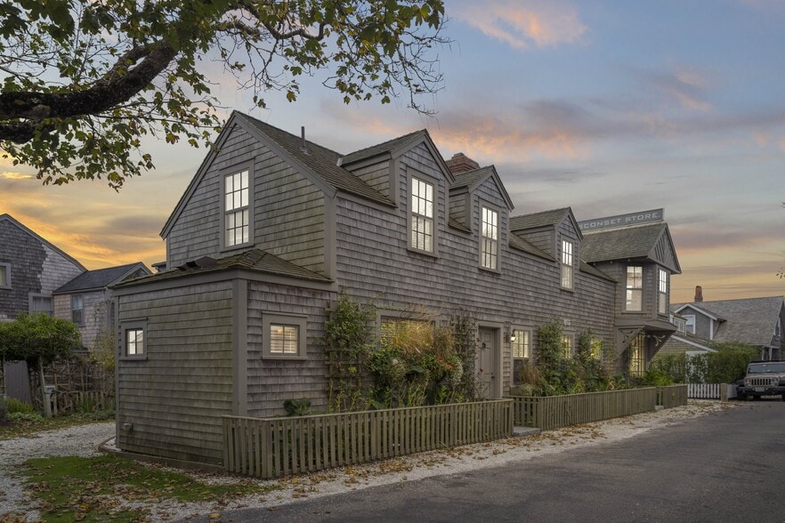 25 Broadway, Nantucket, MA à vendre - Photo de l’immeuble – Image 2 sur 59