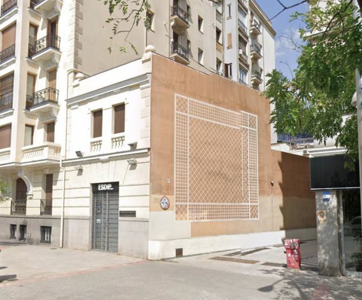 Calle De Santa Engracia, 122, Madrid, Madrid à louer - Photo de l’immeuble – Image 2 sur 2