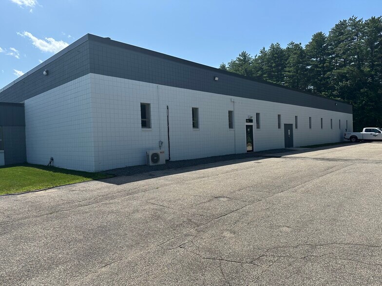 12 Continental Blvd, Merrimack, NH à vendre - Photo de l’immeuble – Image 3 sur 19