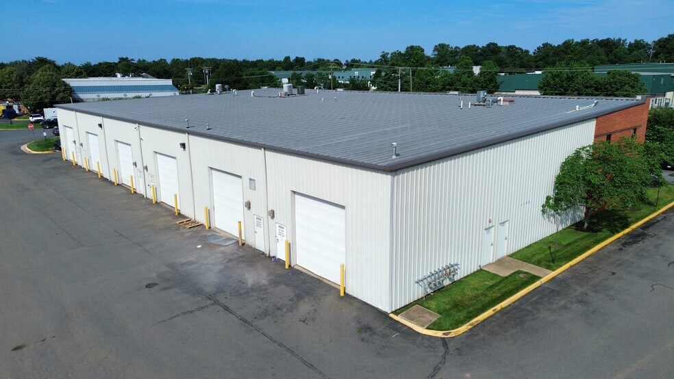 8684-8704 Virginia Meadows Dr, Manassas, VA à louer - Photo de l’immeuble – Image 3 sur 17