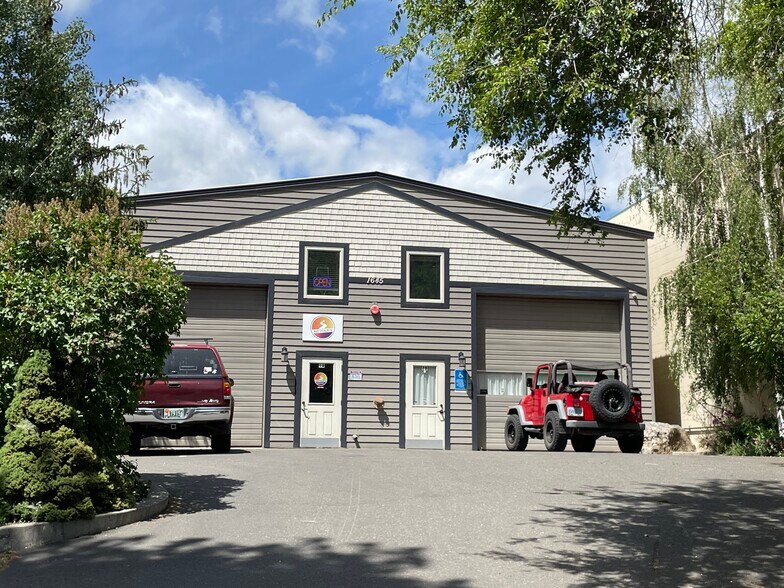 1645 NE Lytle St, Bend, OR à louer - Photo de l’immeuble – Image 1 sur 12
