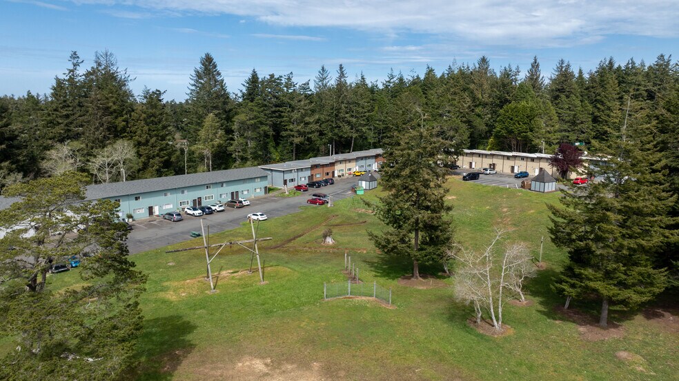 324 Ackerman Ave, Coos Bay, OR à vendre - Aérien – Image 3 sur 8