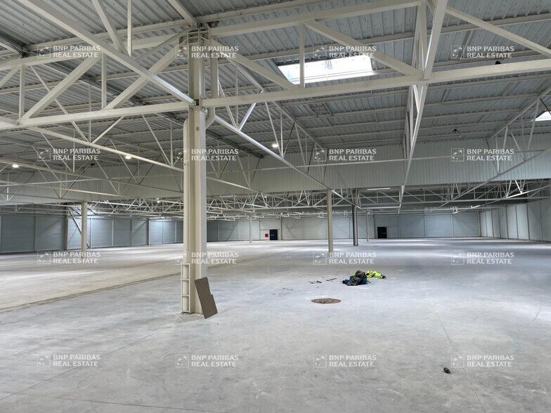 Bureau dans Le Blanc-Mesnil à louer - Photo de l’immeuble – Image 3 sur 9
