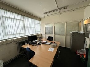 400 Petre St, Sheffield à louer Photo intérieure– Image 2 sur 5