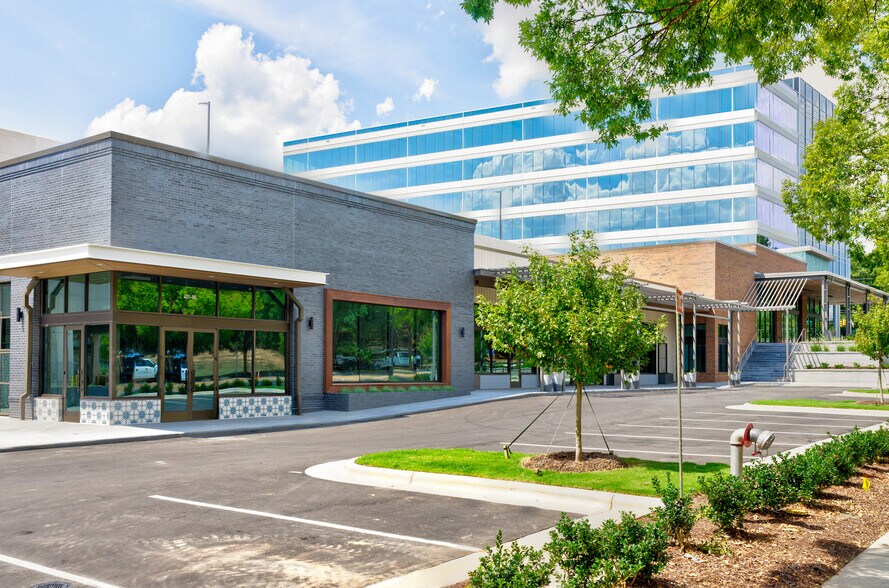4300 Edwards Mill Rd, Raleigh, NC à louer - Photo de l’immeuble – Image 3 sur 22
