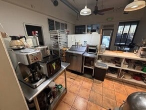 1300 S Pacific Coast Hwy, Redondo Beach, CA à louer Photo intérieure– Image 1 sur 6