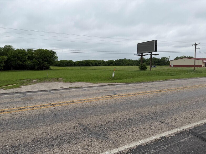 1520 Weatherford Hwy, Granbury, TX à vendre - Photo de l’immeuble – Image 3 sur 5
