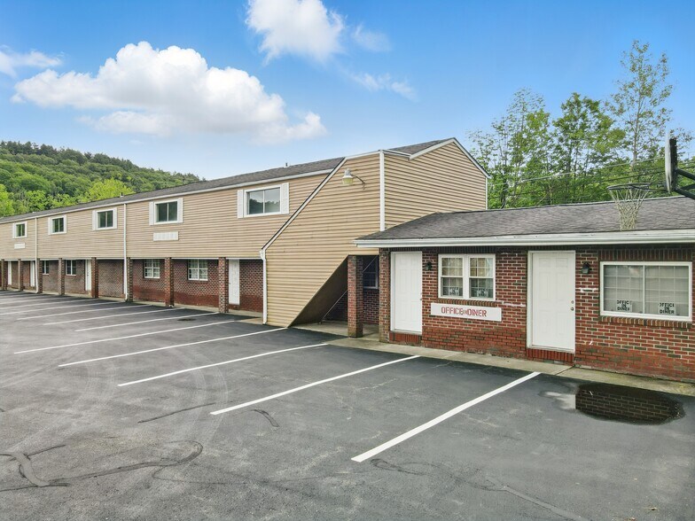 2576 Route 611, Scotrun, PA à vendre - Photo de l’immeuble – Image 2 sur 5
