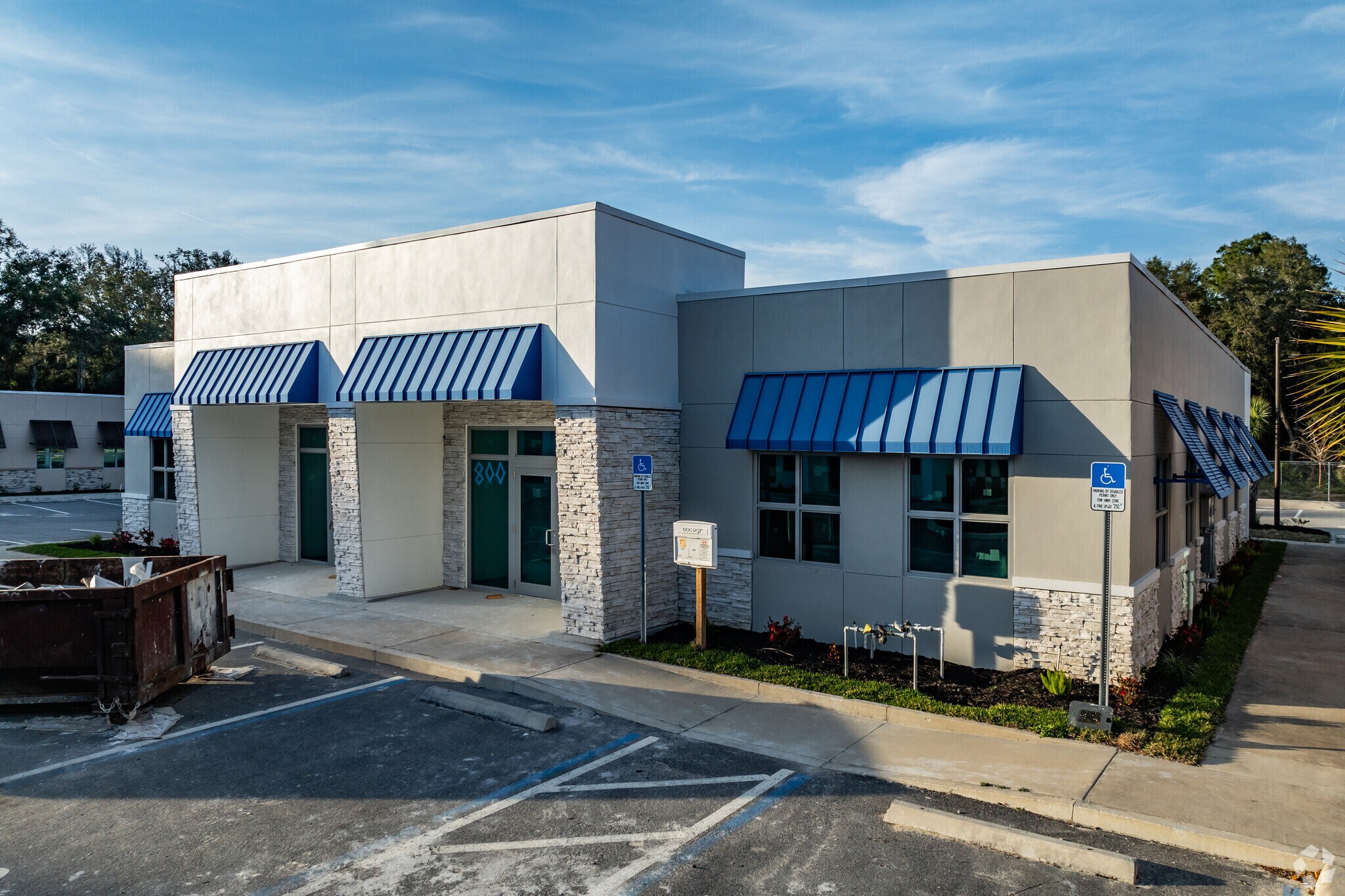 871-801 Highway 466, Lady Lake, FL à louer Photo principale– Image 1 sur 7