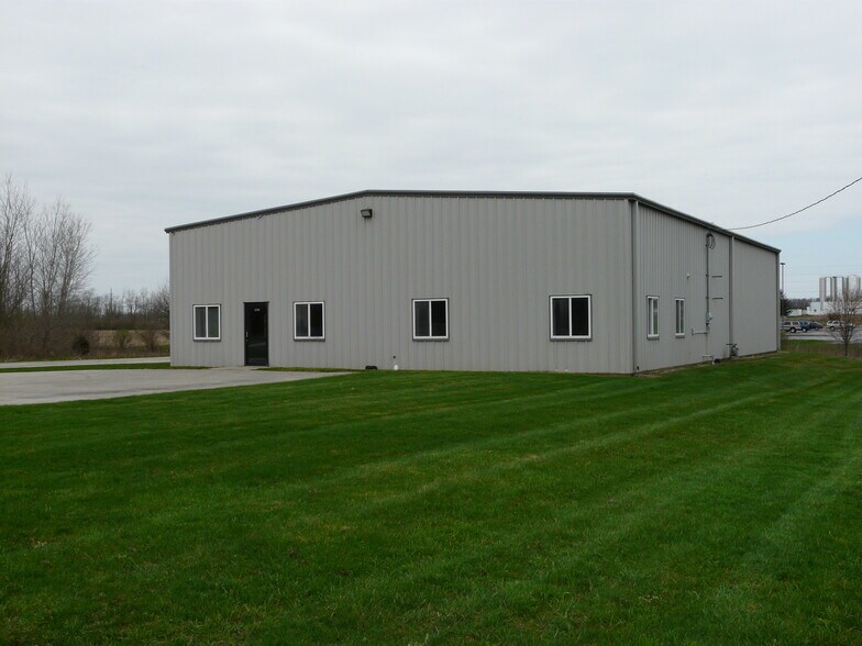 1200 NW N St, Richmond, IN à louer - Photo de l’immeuble – Image 3 sur 19