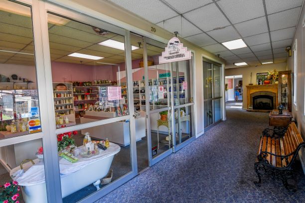 709 Beechurst Ave, Morgantown, WV à louer - Photo de l’immeuble – Image 2 sur 28