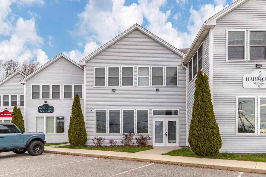 12-16 New Zealand Rd, Seabrook, NH à louer - Photo de l’immeuble – Image 2 sur 11