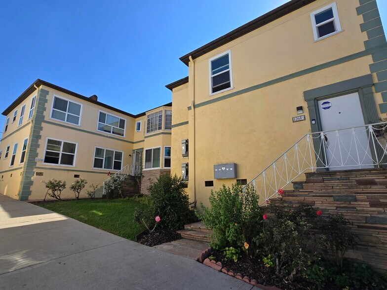 1268 Queen Anne Pl, Los Angeles, CA à vendre - Photo de l’immeuble – Image 3 sur 10