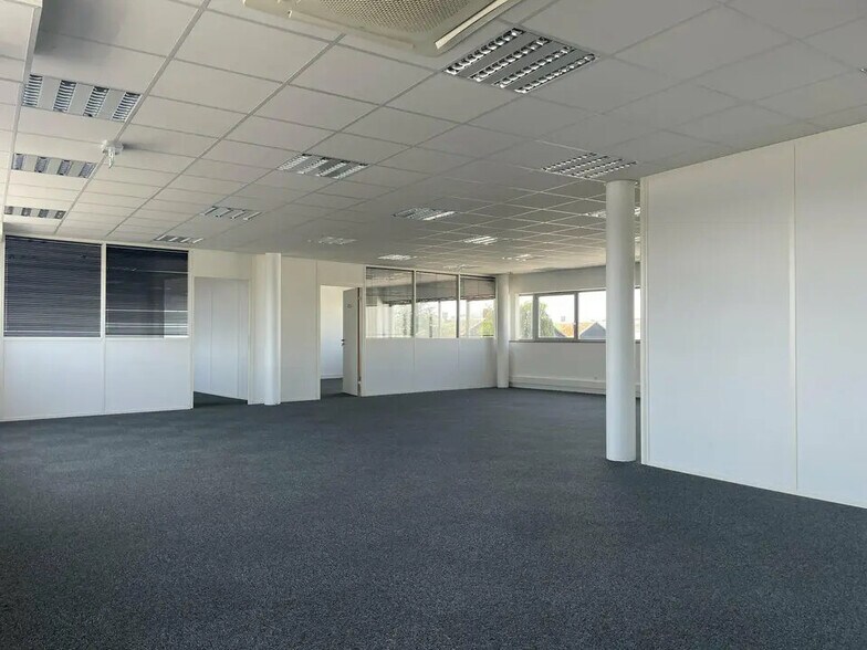 Bureau dans Le Havre à louer - Photo de l’immeuble – Image 2 sur 11