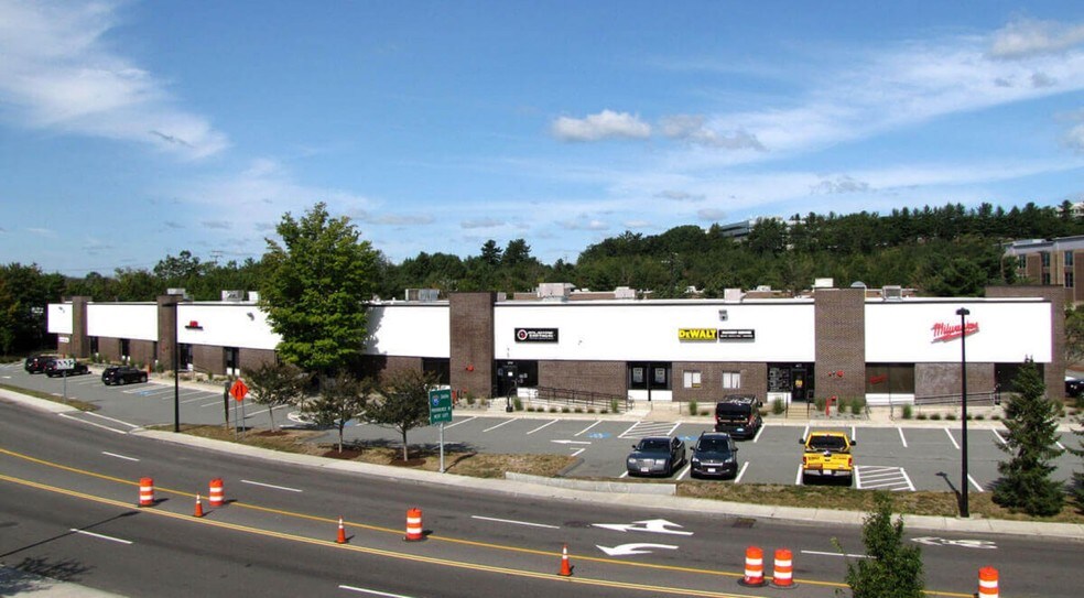 375-395 University Ave, Westwood, MA à louer - Photo de l’immeuble – Image 3 sur 7