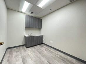 2530 Douglas Blvd, Roseville, CA à louer Photo intérieure– Image 2 sur 7